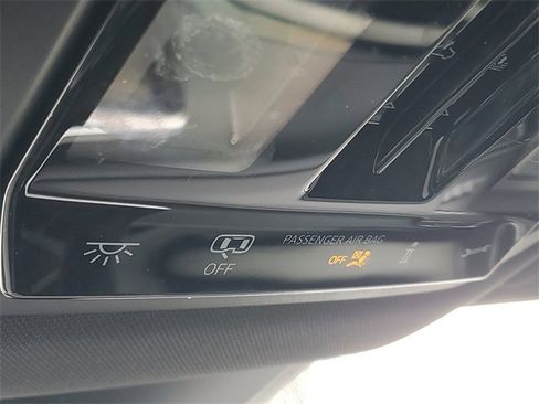 Used 2024 Volkswagen Atlas Cross Sport SEL Premium R-Line image 31