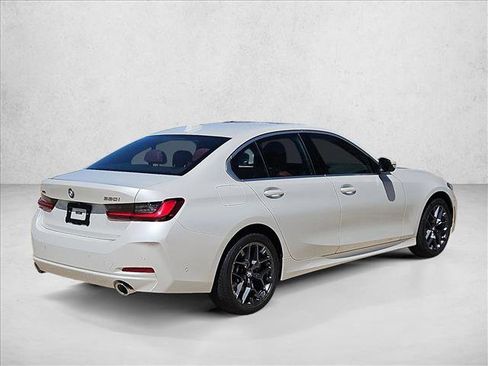 Used 2025 BMW 330i xDrive Sedan AWD/4WD image 5
