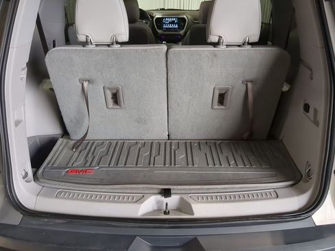 Used 2019 GMC Acadia SLT image 39
