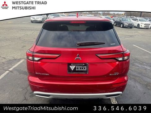 New 2025 Mitsubishi Outlander SEL image 12