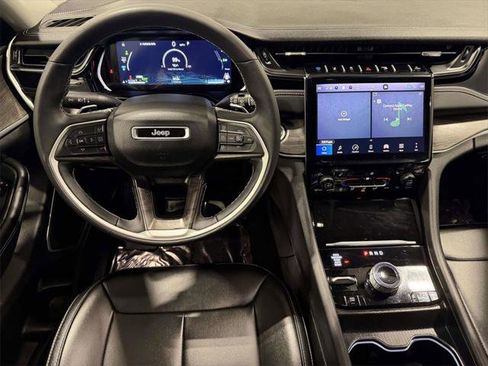 Certified 2024 Jeep Grand Cherokee Limited 4xe image 16