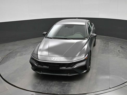 New 2026 Hyundai Elantra Sport FWD image 27
