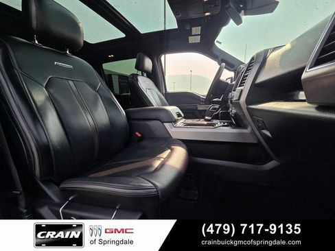 Used 2017 Ford F150 Platinum w/ Equipment Group 701A Luxury AWD/4WD image 30