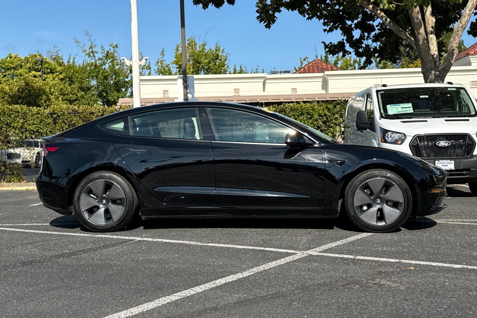 Used 2022 Tesla Model 3 Long Range AWD/4WD image 3