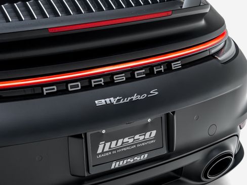 Used 2022 Porsche 911 Turbo S AWD/4WD image 31
