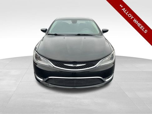 Used 2015 Chrysler 200 Limited w/ Convenience Group image 10