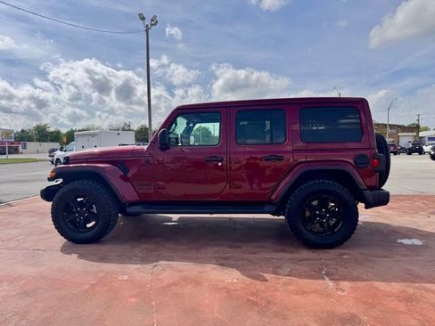 Used 2021 Jeep Wrangler Unlimited Sahara image 8