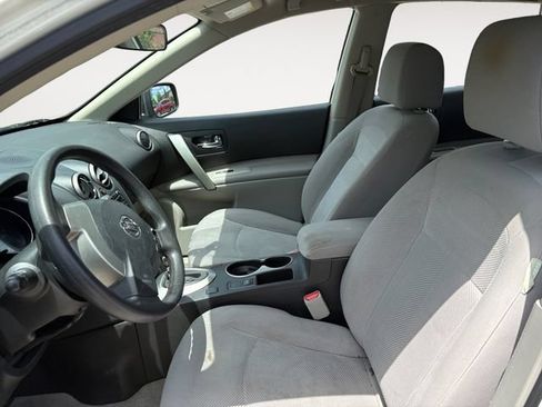 Used 2013 Nissan Rogue S FWD image 9