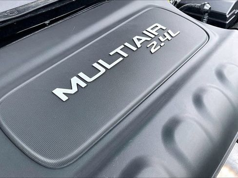 Used 2017 Jeep Cherokee Trailhawk AWD/4WD image 34