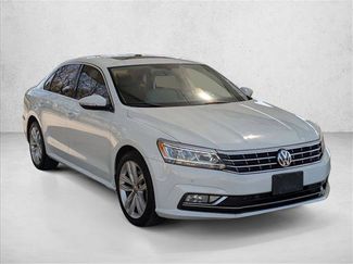 Used 2018 Volkswagen Passat 2.0T SE video 3