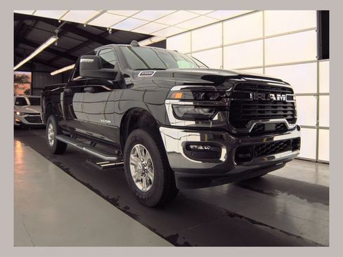 Used 2026 RAM 2500 Big Horn AWD/4WD image 1
