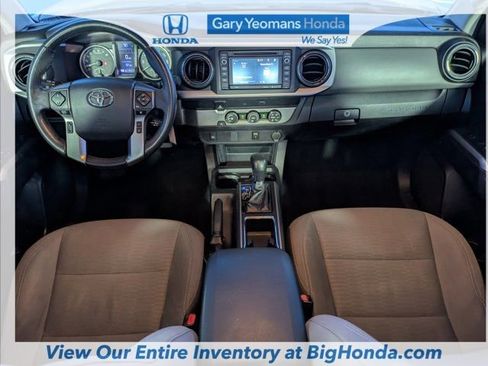 Used 2019 Toyota Tacoma SR5 image 12
