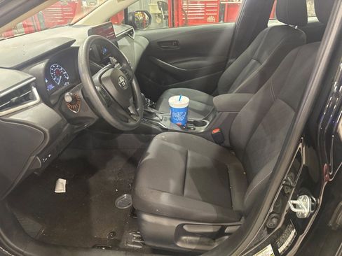 Used 2024 Toyota Corolla LE FWD image 14