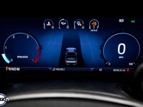 Used 2025 Ford F250 Platinum image 31