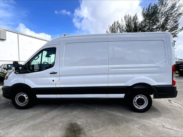 Used 2025 Ford Transit 250 148 Medium Roof RWD image 9