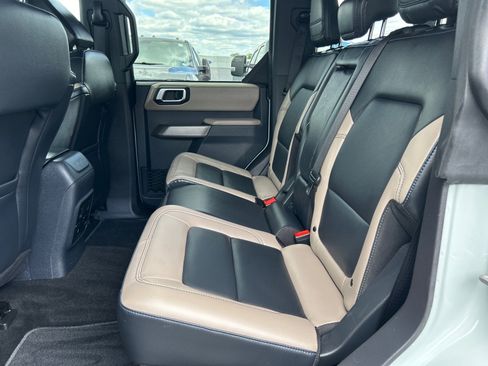 Used 2023 Ford Bronco Wildtrak AWD/4WD image 10