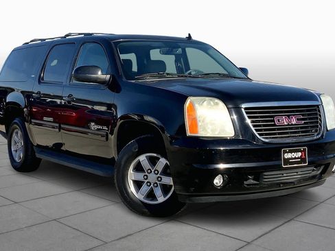 Used 2013 GMC Yukon XL SLT image 2