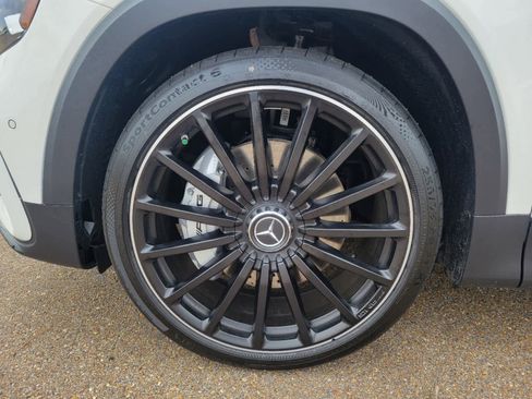 New 2025 Mercedes-Benz GLB 35 AMG 4MATIC image 27