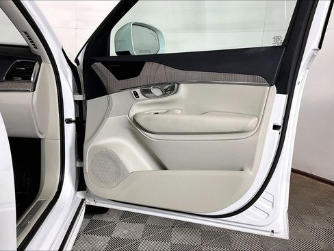 Used 2023 Volvo XC90 B6 Plus w/ Protection Package Premier AWD/4WD image 23