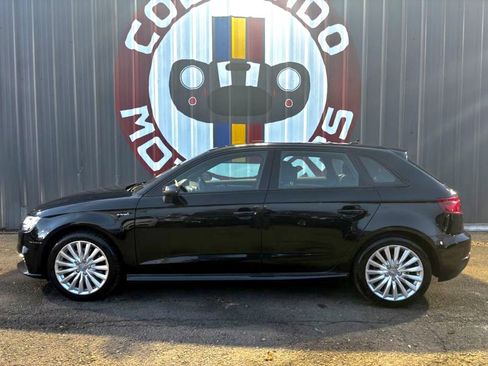 Used 2017 Audi A3 e-tron Premium image 2