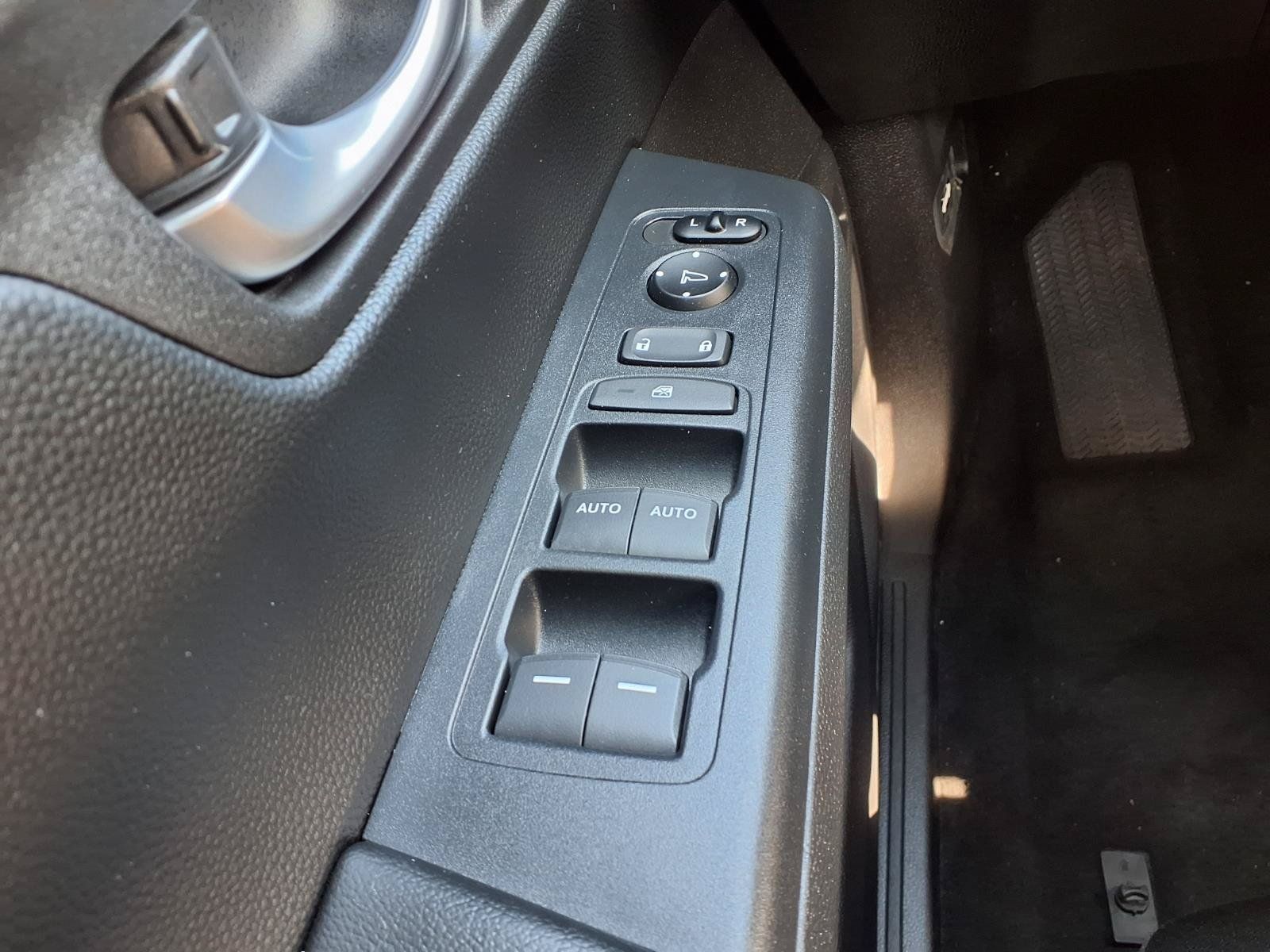 Used 2023 Honda CR-V Sport image 10