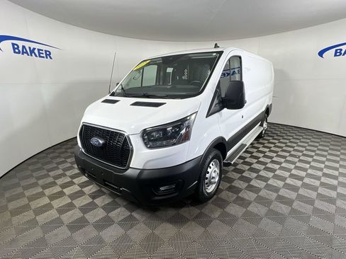 Used 2023 Ford Transit 250 Low Roof AWD w/ Exterior Upgrade Package image 5