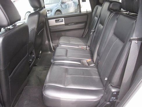 Used 2016 Ford Expedition Limited AWD/4WD image 27