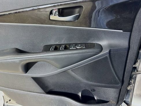 Used 2016 Kia Sorento L FWD image 14