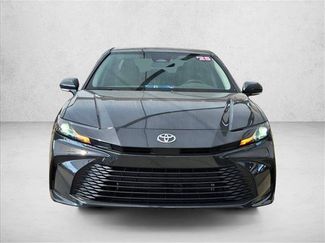 Used 2025 Toyota Camry LE FWD video 2