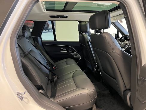 New 2025 Land Rover Range Rover SE image 16