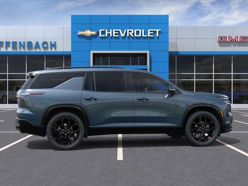 New 2026 Chevrolet Traverse RS w/ LPO, Floor Liner Package image 5