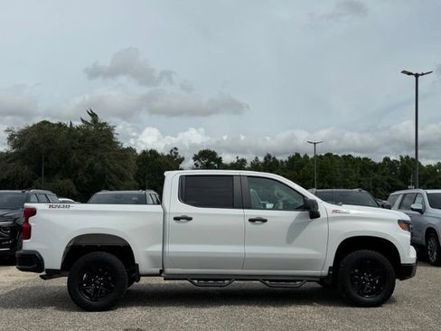 Used 2023 Chevrolet Silverado 1500 Custom Trail Boss AWD/4WD image 7