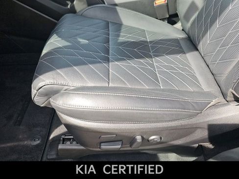 Used 2023 Kia Telluride SX Prestige X-Pro AWD/4WD image 16