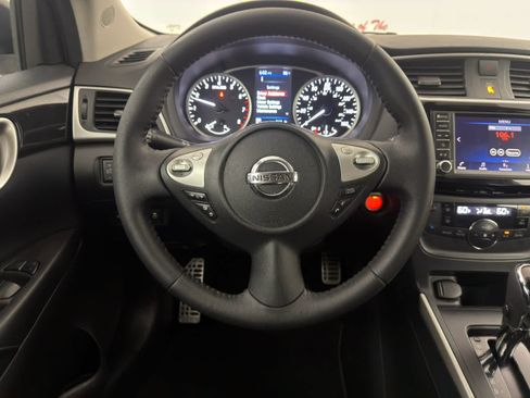 Used 2019 Nissan Sentra SV FWD image 17