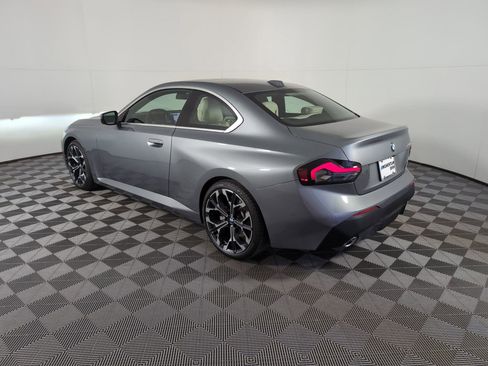 Used 2025 BMW 230i Coupe w/ Convenience Package image 3