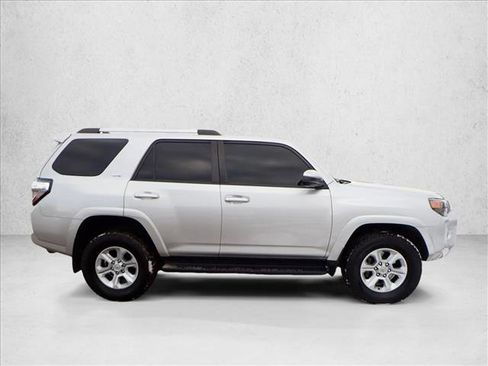 Used 2022 Toyota 4Runner SR5 image 3