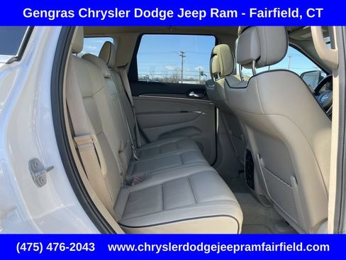 Used 2019 Jeep Grand Cherokee Overland AWD/4WD image 19