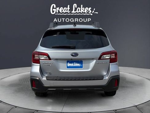 Used 2018 Subaru Outback 2.5i Limited AWD/4WD image 4