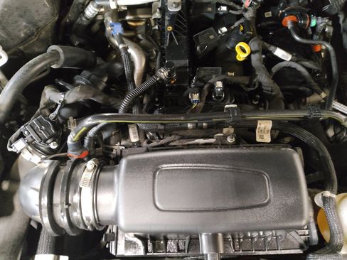 Used 2024 Ford Explorer XLT w/ Equipment Group 202A image 30