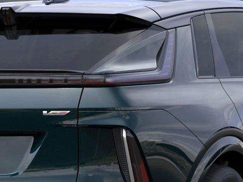 New 2026 Cadillac Lyriq V image 11