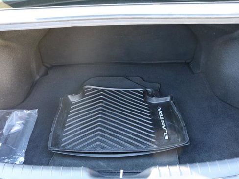 Used 2025 Hyundai Elantra Sport image 18