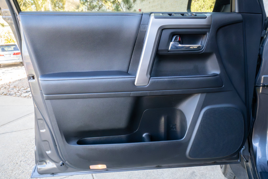 Used 2023 Toyota 4Runner SR5 AWD/4WD image 7