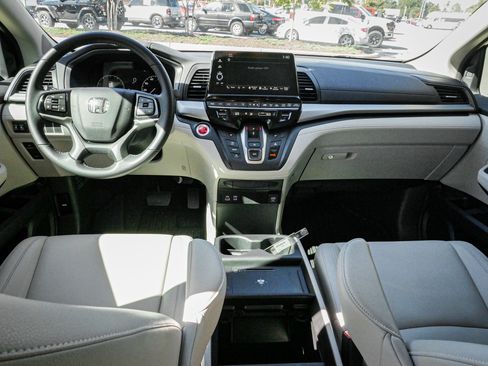 Used 2025 Honda Odyssey EX-L image 28