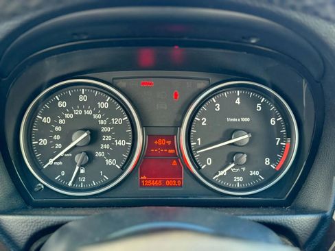 Used 2011 BMW 335i xDrive Sedan image 20