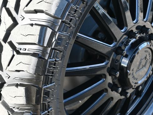 Used 2026 Ford F450 Platinum w/ Platinum Plus Package image 16