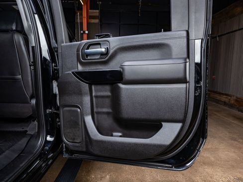 Used 2020 Chevrolet Silverado 2500 LTZ w/ LTZ Premium Package image 35