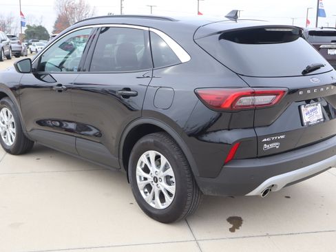 Used 2023 Ford Escape Active w/ Tech Pack #1 image 8
