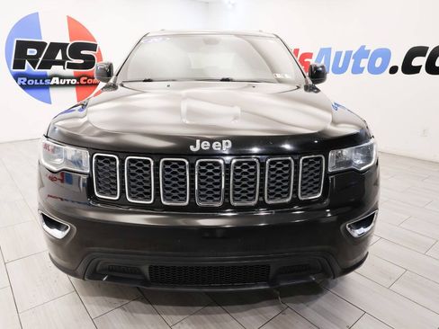 Used 2020 Jeep Grand Cherokee Laredo AWD/4WD image 8