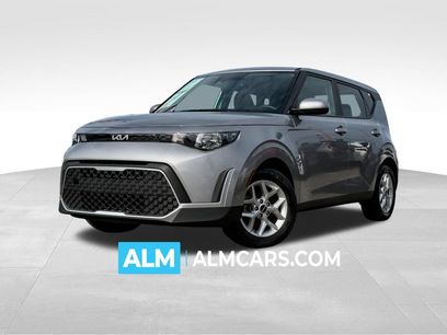 Used 2025 Kia Soul LX w/ LX Technology Package