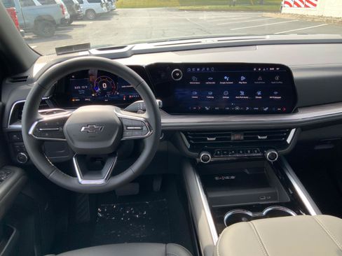 New 2026 Chevrolet Tahoe Z71 w/ Comfort Package AWD/4WD image 18